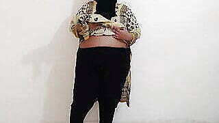 Sanskaari Amma Ka Asli Roop - Full Hd