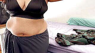 Beautiful NRI Wife Wearing Saree - Sexy Milky Boobs Cleavage