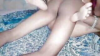 Bhabhi ki full chadai video my house and seen.