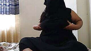 Fucked Indian Muslim Hot Aunty While She Was Playing With My Cock