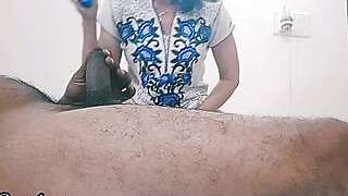 Hot girl comes to my house to ask for a favor is ready  to fuck.