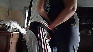 We mutually masturbated in an abandoned house and cums at the same time - Girls fly orgasm