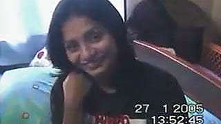 Indian Couple Home-made Sex Tape