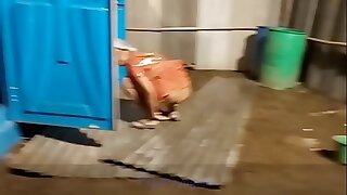 desi indian women pissing outside in open voyeur