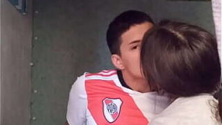 futbolista es Masturbado y tragado con la boca